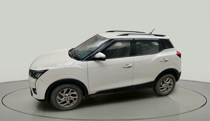 2022 Mahindra XUV300 W8 1.2 PETROL, Petrol, Manual, 46,804 km, exterior