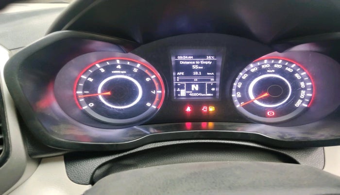 2022 Mahindra XUV300 W8 1.2 PETROL, Petrol, Manual, 46,804 km, interior