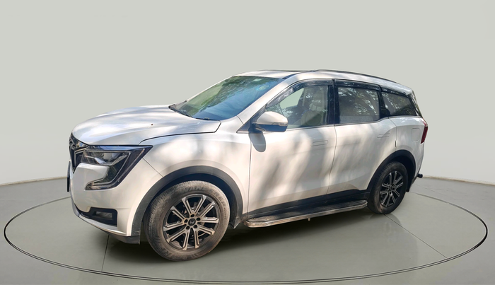 2021 Mahindra XUV700 AX 7 P AT 7 STR, Petrol, Automatic, 71,135 km, exterior