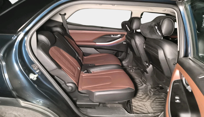 2022 Hyundai ALCAZAR PLATINUM 2.0 MT 7STR, Petrol, Manual, 27,577 km, interior