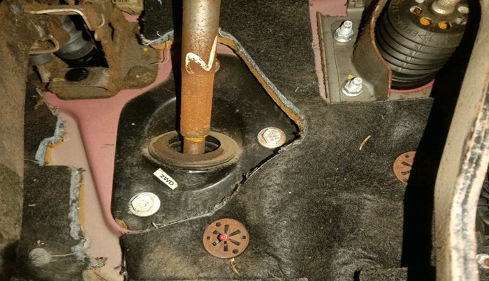 2017 Mahindra TUV300 T4 PLUS, Diesel, Manual, 36,639 km, interior