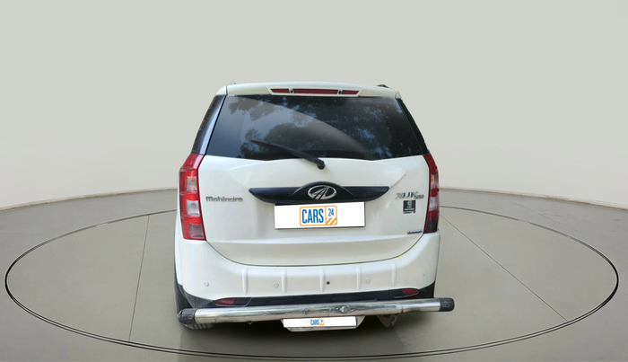 2016 Mahindra XUV500 W6 AT 1.99, Diesel, Automatic, 82,800 km, exterior