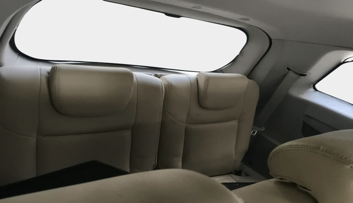 2016 Mahindra XUV500 W6 AT 1.99, Diesel, Automatic, 82,800 km, interior