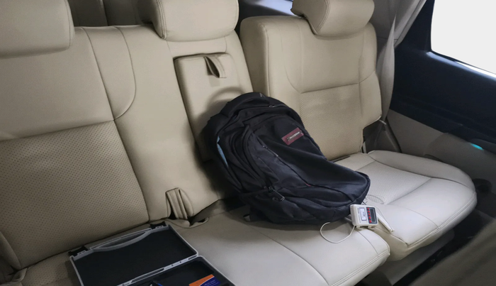 2016 Mahindra XUV500 W6 AT 1.99, Diesel, Automatic, 82,800 km, interior