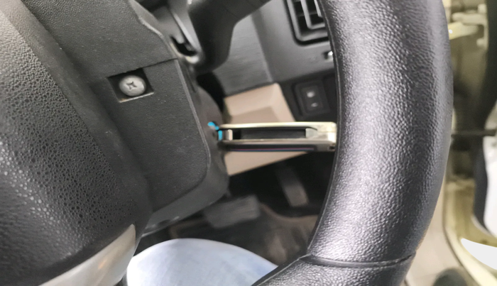 2016 Mahindra XUV500 W6 AT 1.99, Diesel, Automatic, 82,800 km, interior