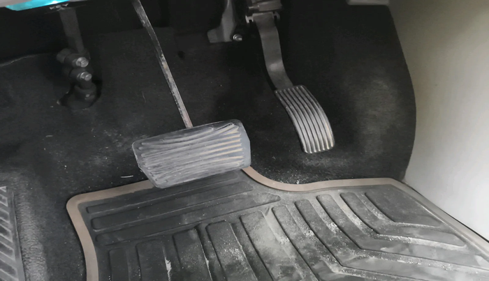 2016 Mahindra XUV500 W6 AT 1.99, Diesel, Automatic, 82,800 km, interior