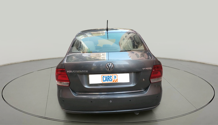 2013 Volkswagen Vento HIGHLINE 1.6 MPI, Petrol, Manual, 98,915 km, exterior