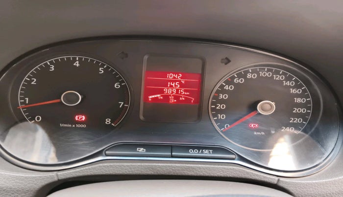 2013 Volkswagen Vento HIGHLINE 1.6 MPI, Petrol, Manual, 98,915 km, interior