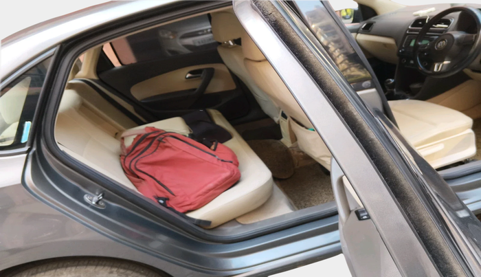 2013 Volkswagen Vento HIGHLINE 1.6 MPI, Petrol, Manual, 98,915 km, interior