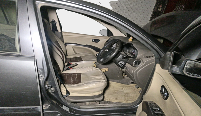 2011 Hyundai i10 MAGNA 1.2, Petrol, Manual, 1,08,174 km, interior