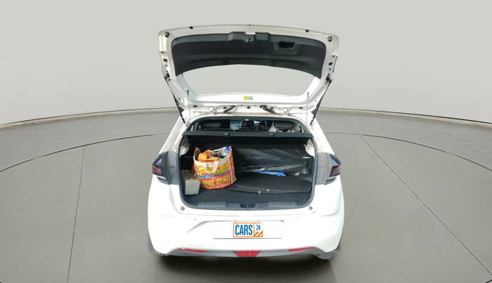 2024 Tata ALTROZ XZ PLUS SUNROOF CNG, CNG, Manual, 10,809 km, exterior