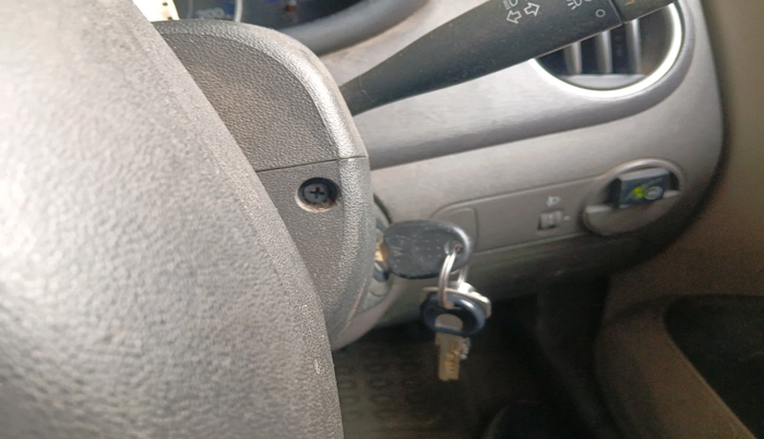 2013 Hyundai i10 ERA 1.1, Petrol, Manual, 1,07,311 km, interior