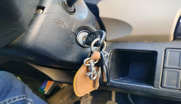 2013 Maruti Wagon R 1.0 LXI CNG, CNG, Manual, 88,338 km, interior