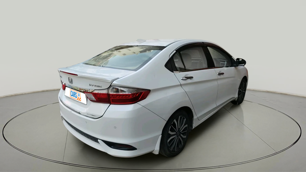 silver Japanese Used Later Cars and Vehicles Stock | Car Junction