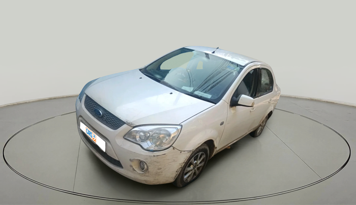 2013 Ford Classic 1.6 DURATEC TITANIUM, Petrol, Manual, 1,17,466 km, exterior