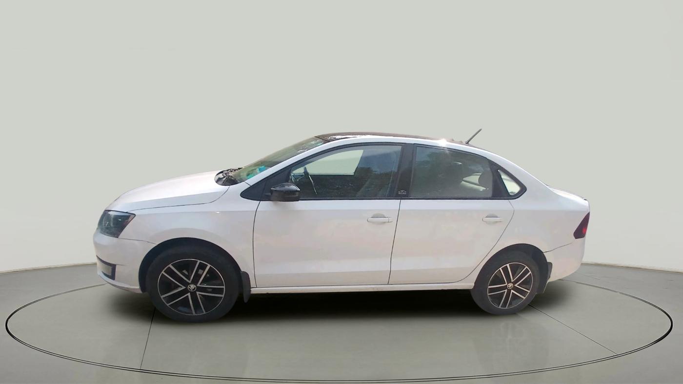 2019 Skoda Rapid STYLE 1.6 MPI AT, Petrol, Automatic, 58,998 km, exterior