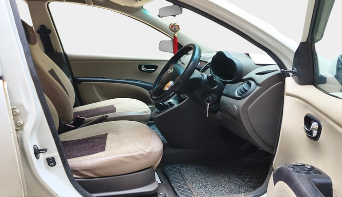 2011 Hyundai i10 MAGNA 1.1, Petrol, Manual, 36,162 km, interior
