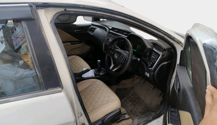 2014 Honda City 1.5L I-VTEC VX, Petrol, Manual, 1,60,401 km, interior
