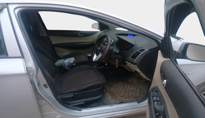 2013 Hyundai i20 SPORTZ 1.2, Petrol, Manual, 65,781 km, interior