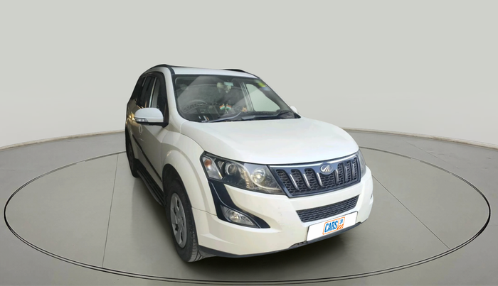 2017 Mahindra XUV500 W6 AT 1.99, Diesel, Automatic, 1,45,319 km, exterior