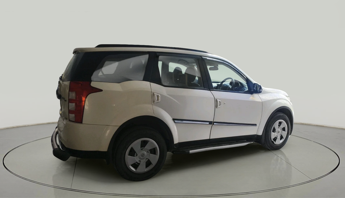 2017 Mahindra XUV500 W6 AT 1.99, Diesel, Automatic, 1,45,319 km, exterior