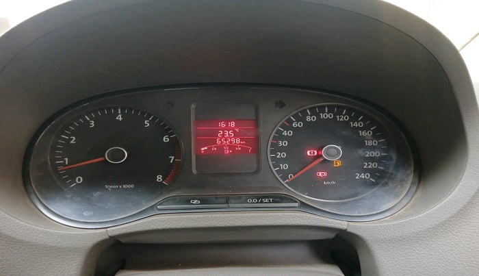 2011 Volkswagen Vento COMFORTLINE 1.6, Petrol, Manual, 65,298 km, interior