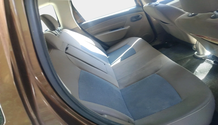 2017 Renault Duster RXL PETROL, Petrol, Manual, 1,36,000 km, interior