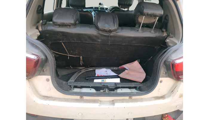 2016 Mahindra Kuv100 K6 PLUS D 6 STR, Diesel, Manual, 90,149 km, exterior