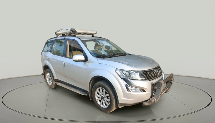 2016 Mahindra XUV500 W8, Diesel, Manual, 1,18,730 km, exterior