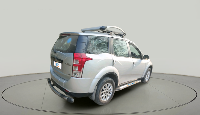 2016 Mahindra XUV500 W8, Diesel, Manual, 1,18,730 km, exterior