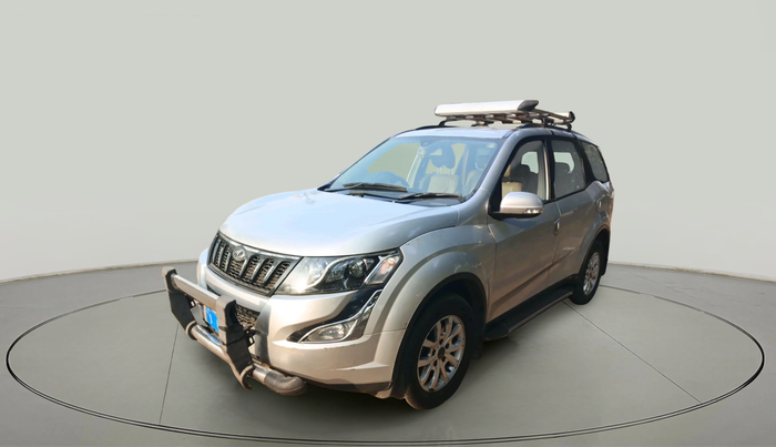 2016 Mahindra XUV500 W8, Diesel, Manual, 1,18,730 km, exterior