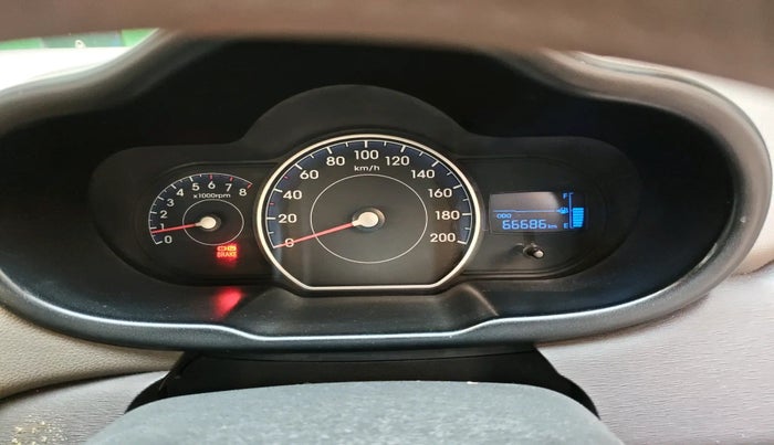 2014 Hyundai i10 SPORTZ 1.1, Petrol, Manual, 66,686 km, interior