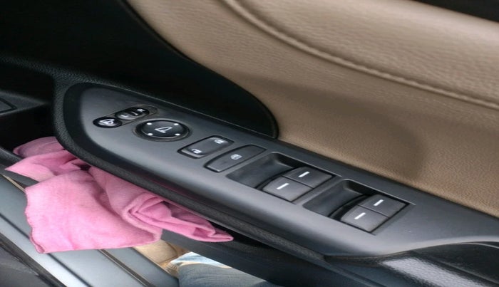 2019 Honda Civic 1.8L I-VTEC VX CVT, Petrol, Automatic, 65,947 km, interior