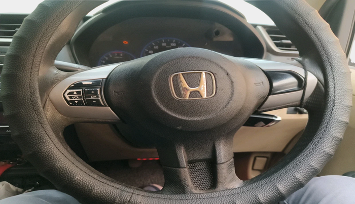 2017 Honda Amaze 1.2L I-VTEC S, Petrol, Manual, 1,00,036 km, interior