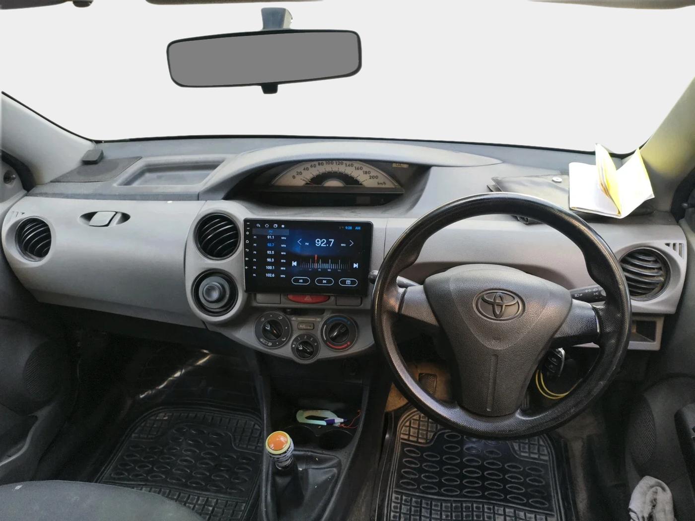 2011 Toyota Etios G, Petrol, Manual, 1,00,130 km, interior