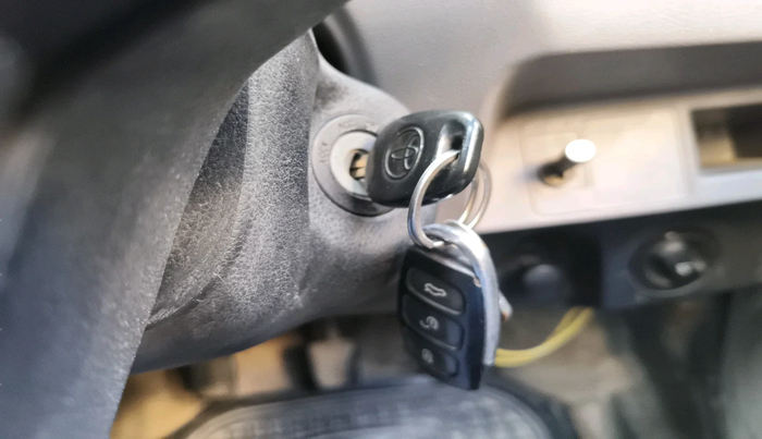 2011 Toyota Etios G, Petrol, Manual, 1,00,130 km, interior