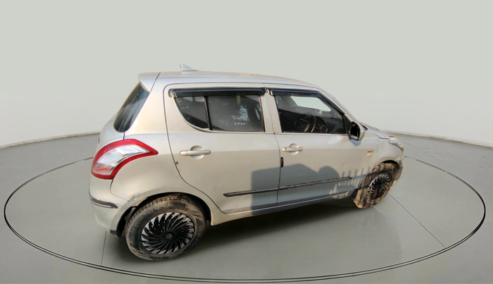 2017 Maruti Swift LXI (O), CNG, Manual, 1,03,631 km, exterior