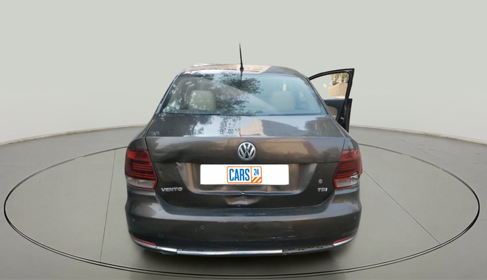 2016 Volkswagen Vento HIGHLINE PETROL AT, Petrol, Automatic, 2,14,898 km, exterior