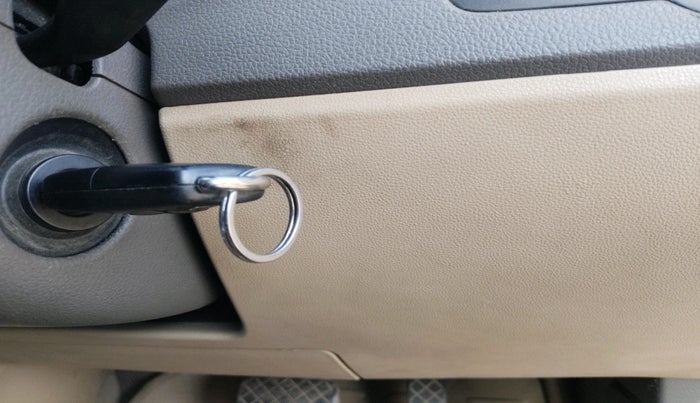 2016 Volkswagen Vento HIGHLINE PETROL AT, Petrol, Automatic, 2,14,898 km, interior