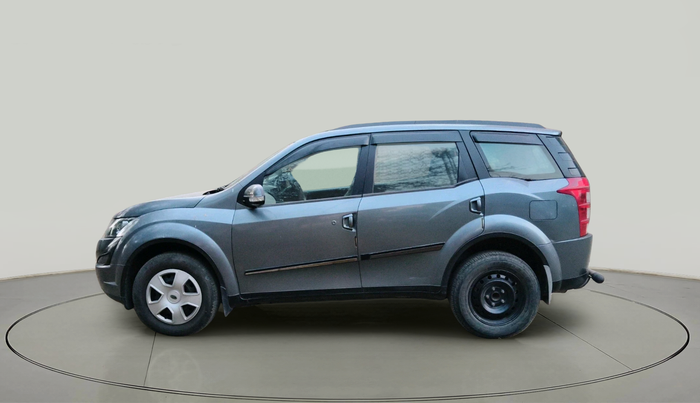 2016 Mahindra XUV500 W6, Diesel, Manual, 59,003 km, exterior