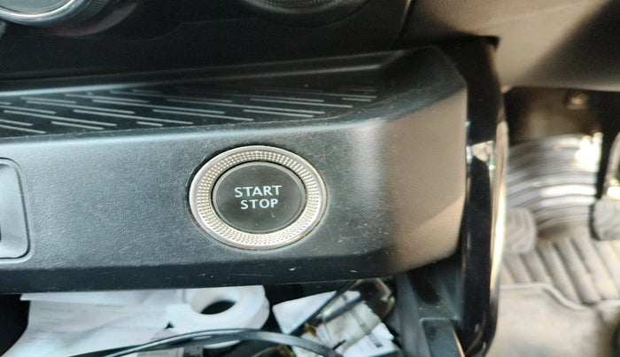 2021 Renault Kiger RXT MT, Petrol, Manual, 71,835 km, interior