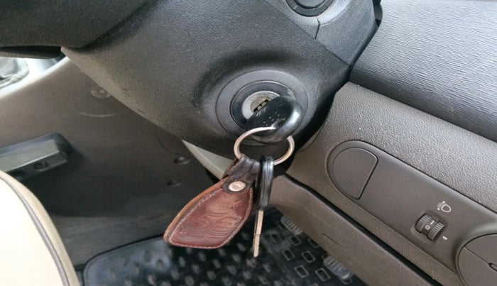 2012 Hyundai i10 MAGNA 1.1, Petrol, Manual, 81,600 km, interior