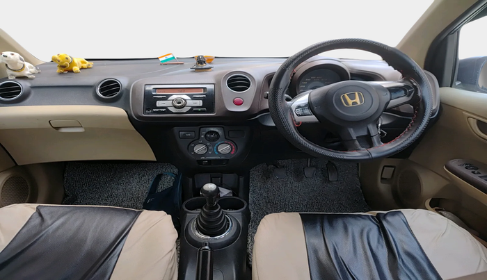 2013 Honda Amaze 1.5L I-DTEC S, Diesel, Manual, 1,19,443 km, interior