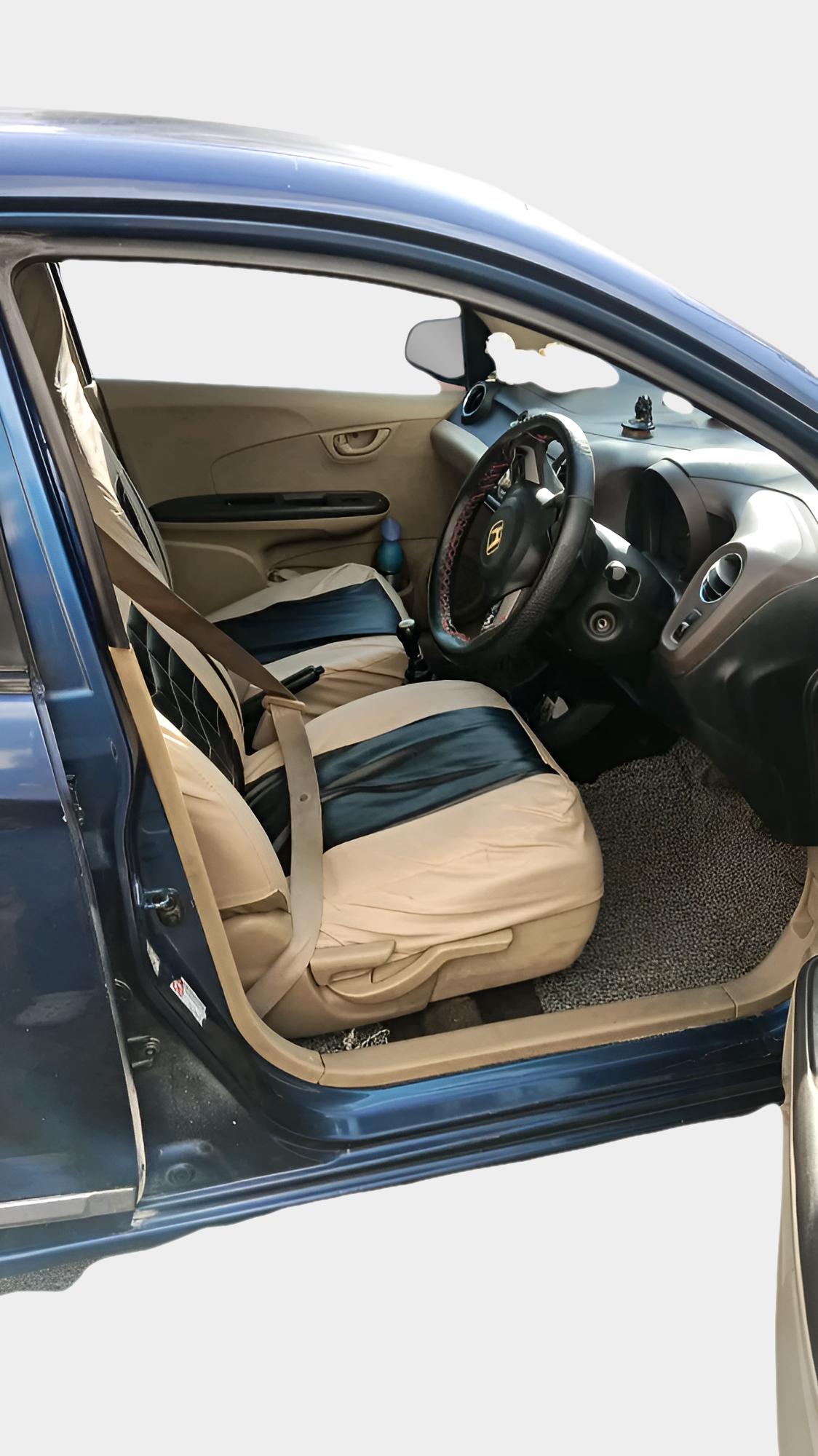 2013 Honda Amaze 1.5L I-DTEC S, Diesel, Manual, 1,19,443 km, interior