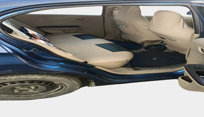 2013 Honda Amaze 1.5L I-DTEC S, Diesel, Manual, 1,19,443 km, interior