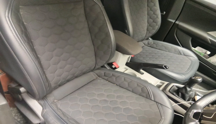 2022 Skoda KUSHAQ AMBITION 1.0L TSI MT, Petrol, Manual, 46,937 km, interior