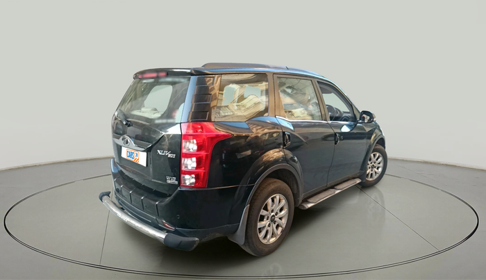 2017 Mahindra XUV500 W10 AT, Diesel, Automatic, 57,879 km, exterior