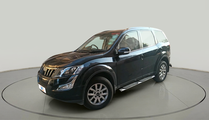 2017 Mahindra XUV500 W10 AT, Diesel, Automatic, 57,879 km, exterior