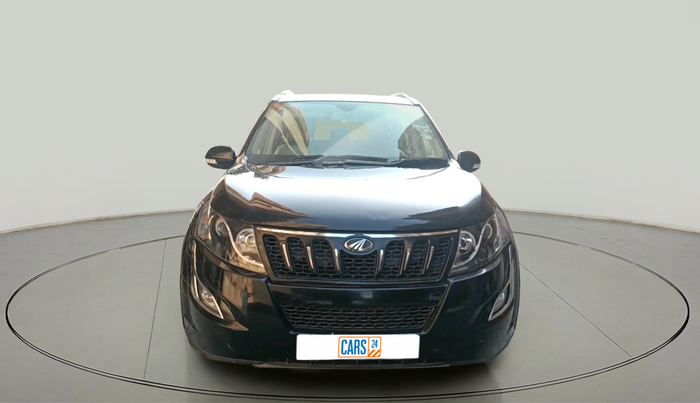 2017 Mahindra XUV500 W10 AT, Diesel, Automatic, 57,879 km, exterior