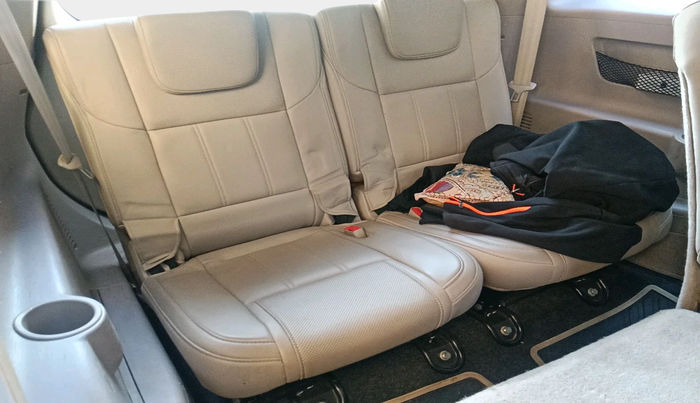 2017 Mahindra XUV500 W10 AT, Diesel, Automatic, 57,879 km, interior